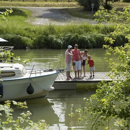 Du Port De Plaisance Camping