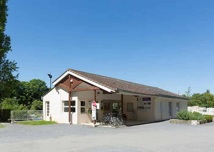 Du Port De Plaisance