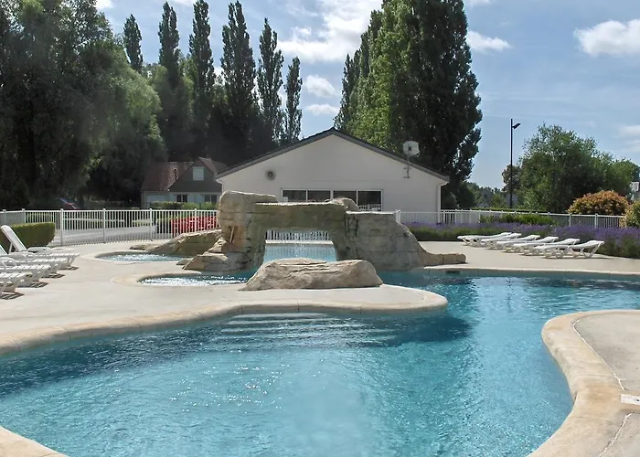 Camping Du Port De Plaisance