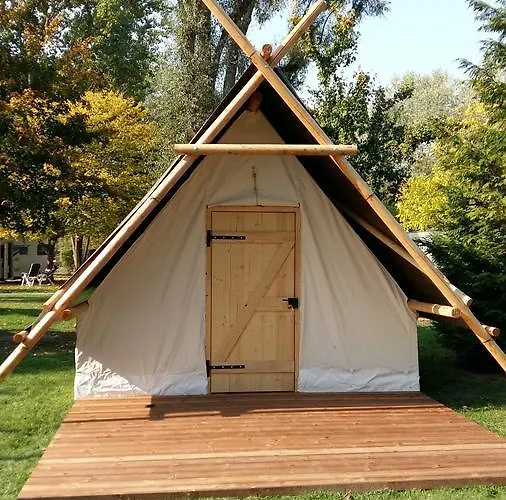 Du Port De Plaisance Camping